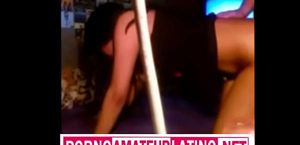  JOVENCITA PIDIENDO VERGA A GRITOS PORNOAMATEURLATINO.NET